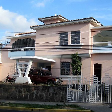 Hostal Cumbres Del Volcan Flor Blanca San Salvador Bagian luar foto