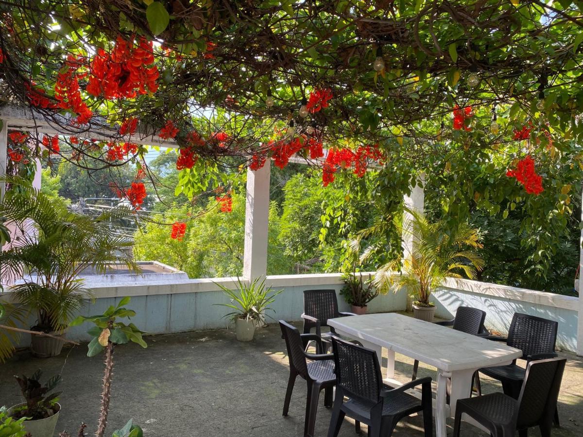 Hostal Cumbres Del Volcan Flor Blanca San Salvador Bagian luar foto