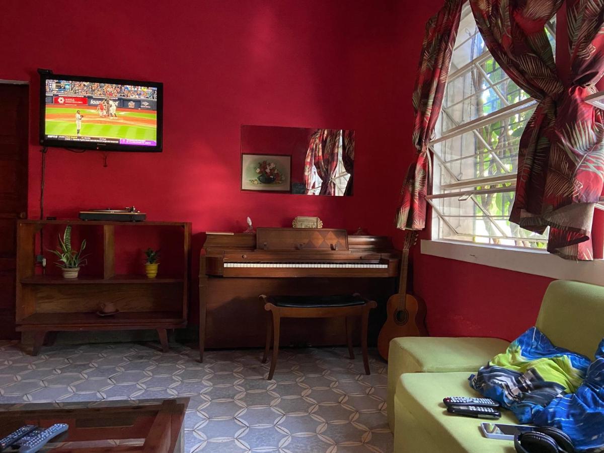 Hostal Cumbres Del Volcan Flor Blanca San Salvador Bagian luar foto